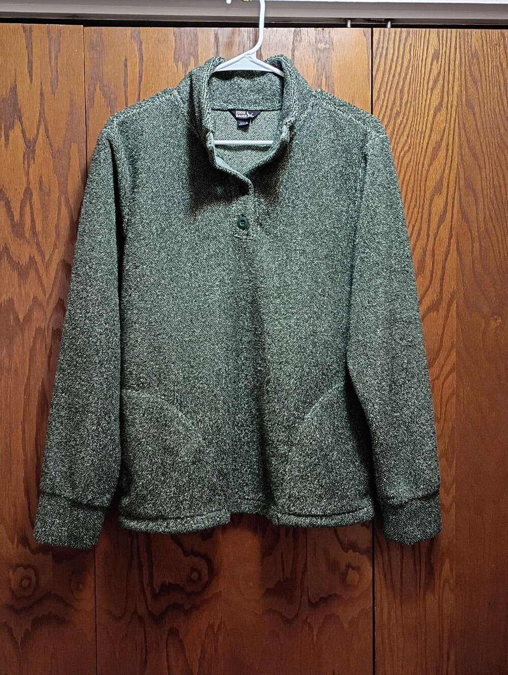 Eddie Bauer Olive Green Knit  Pullover.
